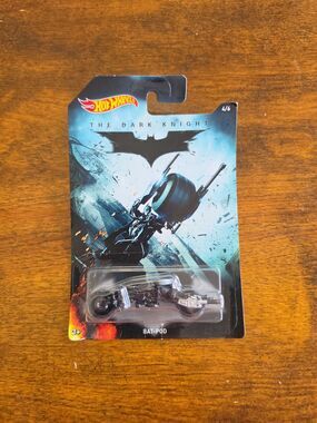 Hot Wheels The Dark Knight Bat-Pod Batman Motorcycle 2015 Series 5/6 New